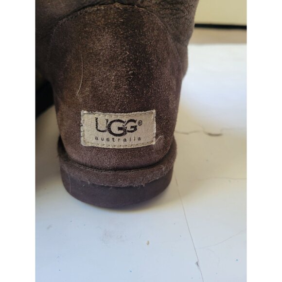 UGG Women’s Classic Tall Boots Chocolate Brown Sheepskin Lined – Mid-Calf Size 9 - Picture 8 of 13